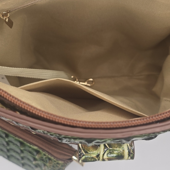 Elegant Green Faux Crocodile-Embossed Women's Bag Set - Picture 5 of 6